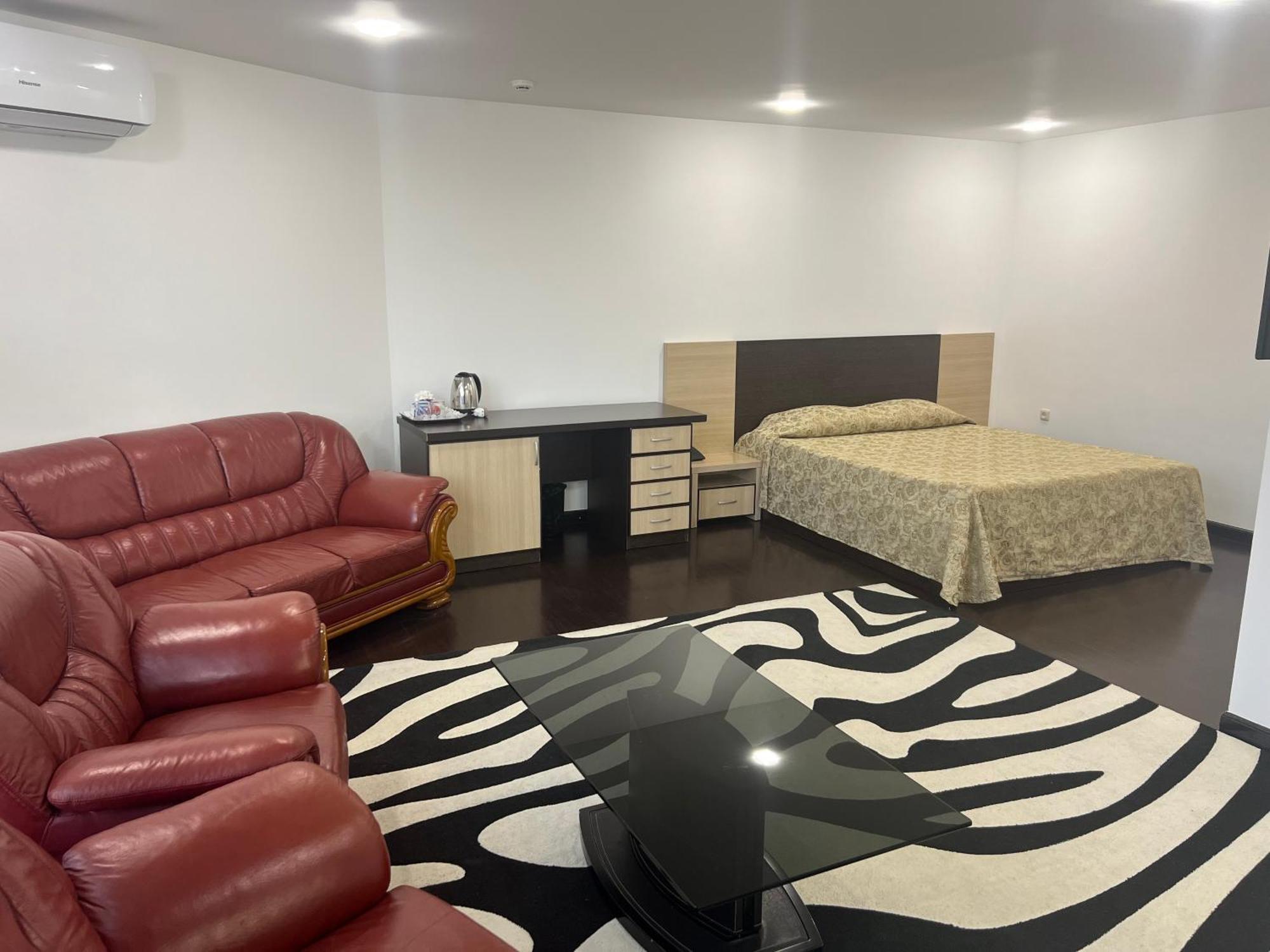 Vanatur Hotel Гюмри Екстериор снимка