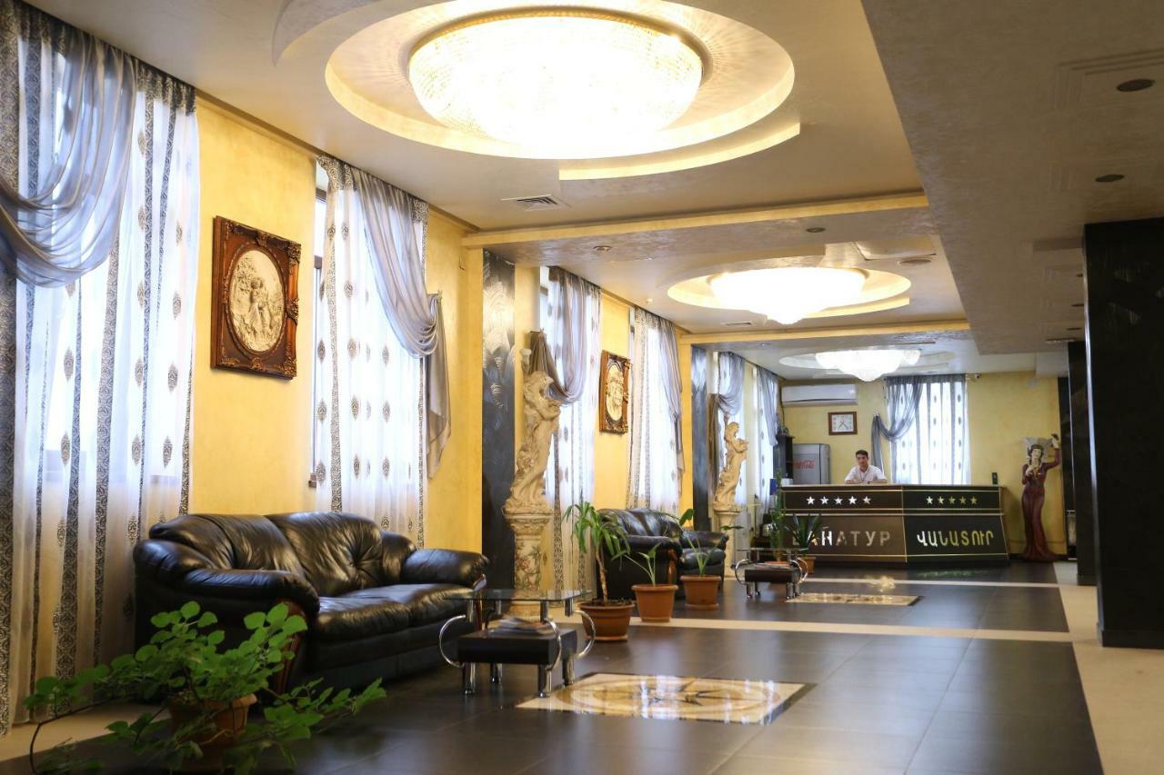 Vanatur Hotel Гюмри Екстериор снимка